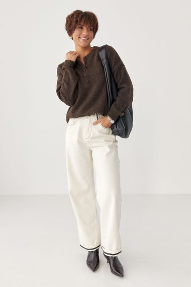 В'язана вільна кофта з ґудзиками на горловині - коричневий цвет, ONE SIZE (є розміри) | Зображення 2