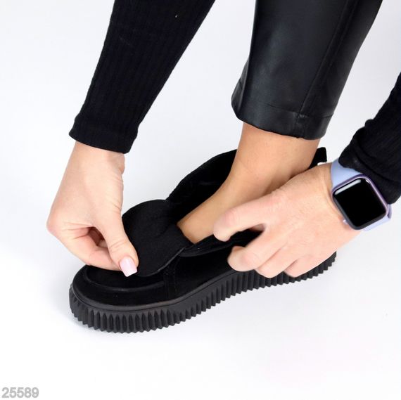 Замшевые черные ботинки дезерты в стиле casual на утолщенной подошве | Зображення 5