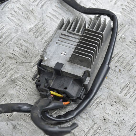 Блок керування вентилятором радіатора Audi A4 B6 2000-2004 Модуль вентилятора радіатора Ауді а4 б6 8E0959501D | Зображення 1