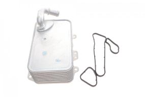 Радиатор масляный Audi A4 A6 Q7 VW Touareg Porsche Cayenne Panamera 3.0TDI 07- теплообменник  03003405