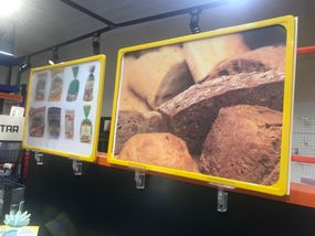 Пластикова рамка з магнітними Г-подібними тримачами за вибором, Черный, А3