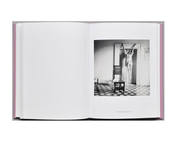 Книга для фотографів про мистецтво фотографії Франчески Вудман Francesca Woodman: On Being an Angel | Зображення 2