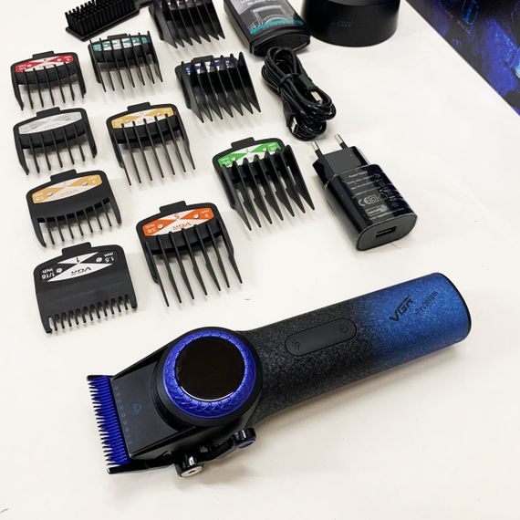 Професійна машинка для стрижки волосся VGR V-001 BLUE з дисплеєм 9000 об/хв та 10 насадками 1,5-24 мм | Зображення 6