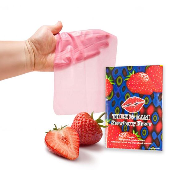 Латексная салфетка Latex Dental Dams Strawberry 1 шт Sex Aura