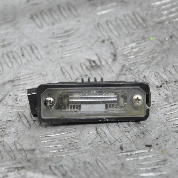 Ліхтар підсвічування номера Seat Ibiza Leon 2005-2015 Ліхтар освітлення номера Сеат 3D0943021A