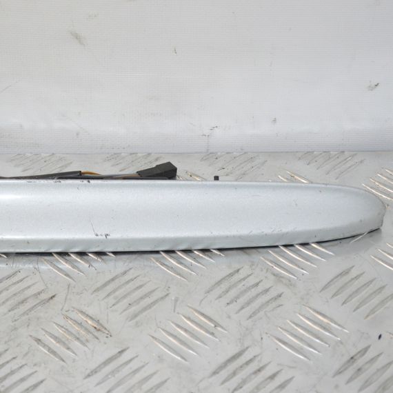 Накладка кришки багажника BMW E46 1997-2006 купе Планка підсвічування заднього номера БМВ е46 8220763 | Зображення 2