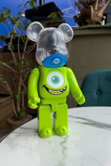 Bearbrick Disney Pixar Monsters дизайнерська статуетка ведмідь Беарбрік 28 см mb028 зелена