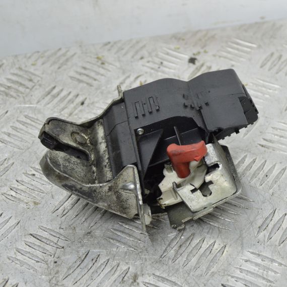 Замок кришки багажника Mercedes C-Class W203 2000-2007 універсал Замок багажника Мерседес в203 A2037400235 | Зображення 2