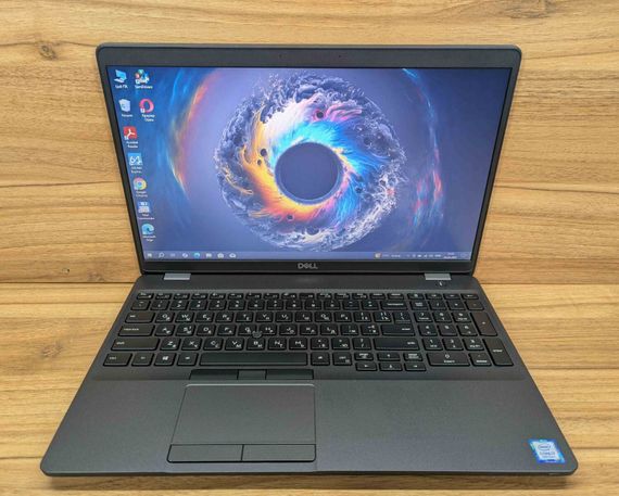 Ультрабук Dell Latitude 5500 / 15.6" (1366x768) TN / Intel Core i7-8665U (4 (8) ядра по 1.9 - 4.8 GHz) / 8 GB DDR4 / 256 GB SSD / Intel UHD Graphics / WebCam / Windows 10 б/у + Подарок Беспроводная мышь / USB | Зображення 1
