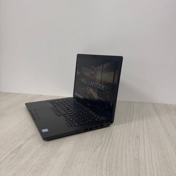 Ультрабук Dell Latitude 5400 / 14" (1920x1080) IPS / Intel Core i5-8365U (4 (8) ядра по 1.6 - 4.1 GHz) / 8 GB DDR4 / 256 GB SSD / Intel UHD Graphics / WebCam б/у | Зображення 5