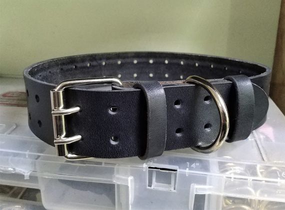 Крепкий надежный ошейник из натуральной кожи "Lockdog" черный | Зображення 1