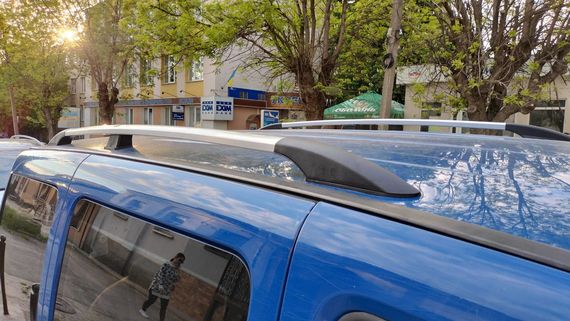 Рейлінги Хром (пласт. ніжки) Стандартна база, пластикові ніжки для Fiat Doblo II 2005-2010 рр | Зображення 1