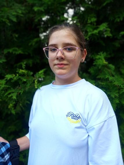 Біла футболка з патріотичною аплікацією "Stay with Ukraine" | Зображення 9