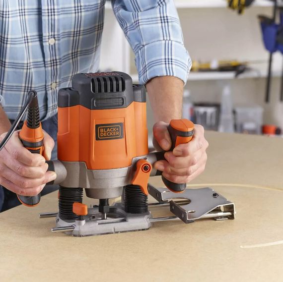 Фрезер мережевий Black&Decker KW1200E | Зображення 1