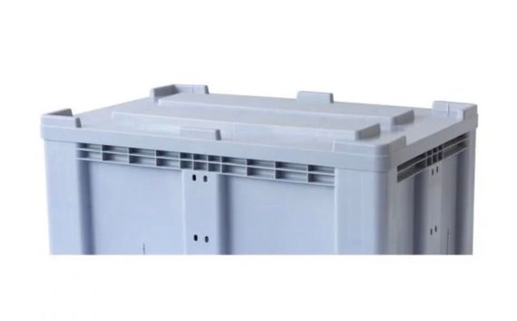 Кришка для пластикового контейнера