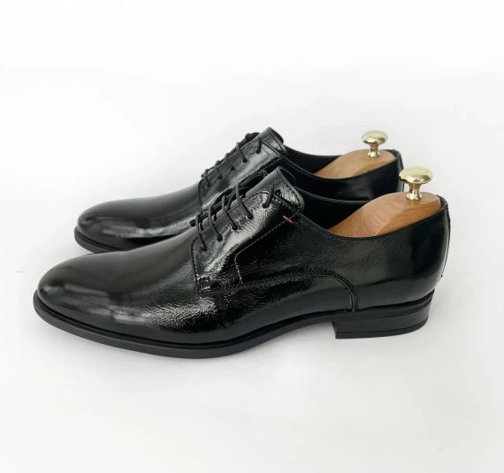 Стильні лаковані туфлі 43розмір | Зображення 1
