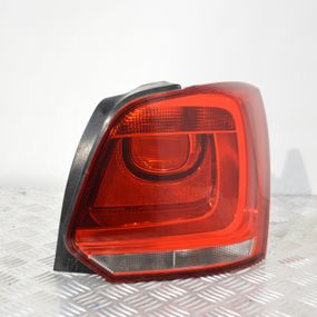 Ліхтар стоп задній правий Volkswagen Polo V (6R, 6C) 2009- Фольксваген Поло 6R0945112B 6R0945096L