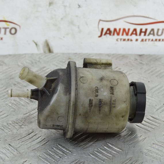 Бачок ГУР Nissan Navara D40 2005-2010 Бачок гідропідсилювача керма Ніссан Навара 49180EB300 49180EA000