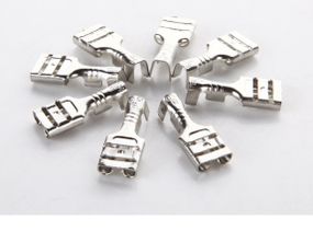 Клема F2 мама, 6.3 мм, дріт 0.5-2.5, неізольована, латунь, з силіконовим ковпачком, 100шт в упаковці, ціна за