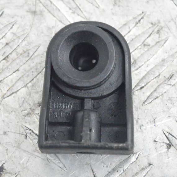 Кронштейн радіатора верхній 1.6 HDI Peugeot Partner B9 2008-2024 Подушка радіатора верхня Пежо 9628677880