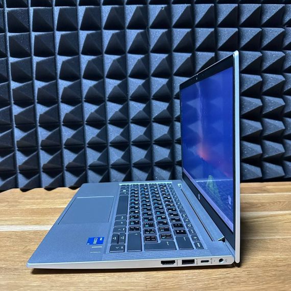 Ультрабук HP ProBook 430 G8 / 13.3" (1366x768) TN / Intel Core i3-1115G4 (2 (4) ядра по 4.1 GHz) / 8 GB DDR4 / 128 GB SSD / Intel UHD Graphics / WebCam б/в | Зображення 3