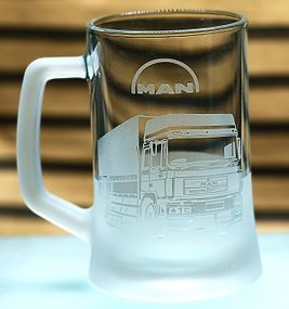 Пивний келих 670 мл Ман MAN Truck  подарунок для далекобійника  кухоль з гравіюванням вантажівки