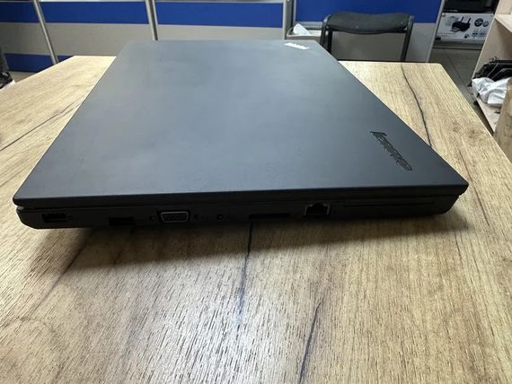 Ноутбук Lenovo ThinPad T550 15.6" FHD intel core i5 5300U/8Gb/500Gb HDD Б/В | Зображення 4