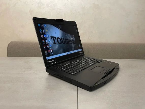 Напівзахищений ноутбук Panasonic Toughbook CF-54 / 14" (1920x1080) IPS / Intel Core i5-5300U (2 (4) ядра по 2.2 - 2.9 GHz) / 16 GB DDR3 / 256 GB SSD / Intel HD Graphics 5500 / HDMI б/в | Зображення 2
