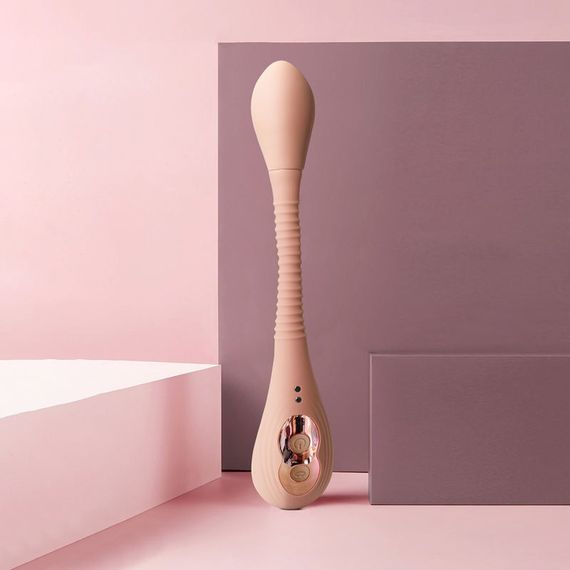 Вакуумный стимулятор для клитор Sweet Em Velvet Lure коричневый USB Sex Aura | Зображення 8