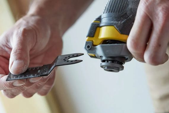 Багатофункціональний інструмент акумуляторний Stanley Fatmax без АКБ та ЗП SFMCE500B | Зображення 3