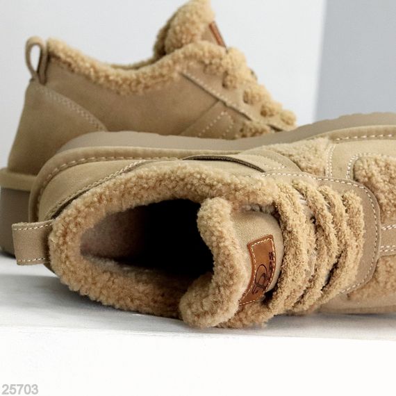Замшевые Бежевые кроссовки угги с мехом Тедди на утолщенной подошве | Зображення 6