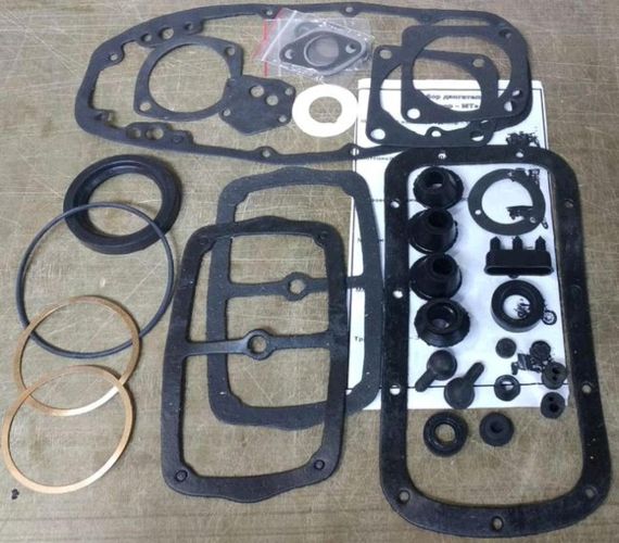 Набор резиновых деталей двигателя   МТ, ДНЕПР   (резинки, сальники, прокладки)   SKY