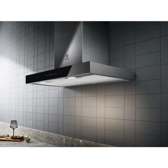 Вытяжка Electrolux купольная LFT766X | Зображення 3