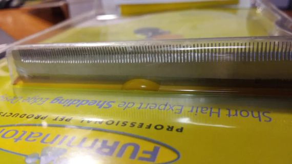Фурмінатор для довгошерстих собак та кішок з кнопкою Furminator Short Hair Large 10 см | Зображення 4