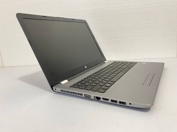 Ноутбук HP 250 G6 / 15.6" (1920x1080) TN / Intel Core i3-6006U (2 (4) ядра по 2.0 GHz) / 8 GB DDR4 / 240 GB SSD / Intel HD Graphics 520 / WebCam / DVD-ROM б/у | Зображення 4