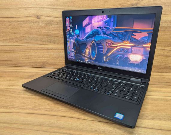 Ноутбук Dell Latitude 5580 / 15.6" (1366x768) TN / Intel Core i5-7200U (2 (4) ядра по 2.5 - 3.1 GHz) / 8 GB DDR4 / 128 GB SSD / Intel HD Graphics 620 / WebCam / Windows 10 б/в + Подарунок  Флеш-накопичувач USB 32 ГБ | Зображення 4