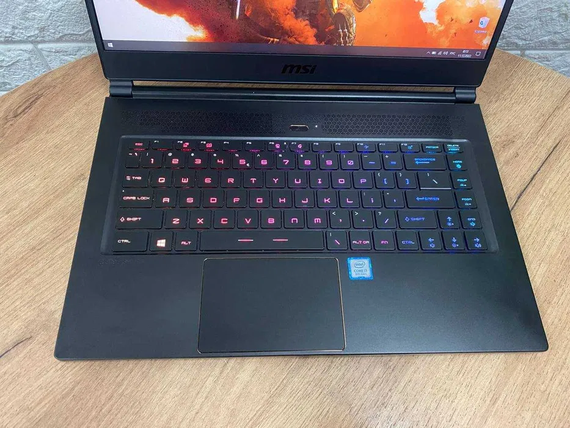 Ноутбук MSI GS65 Stealth 15.6"FHD/IPS/144Hz/i7 8750H/16/SSD512/GTX1070MaxQ-8Gb | Зображення 2