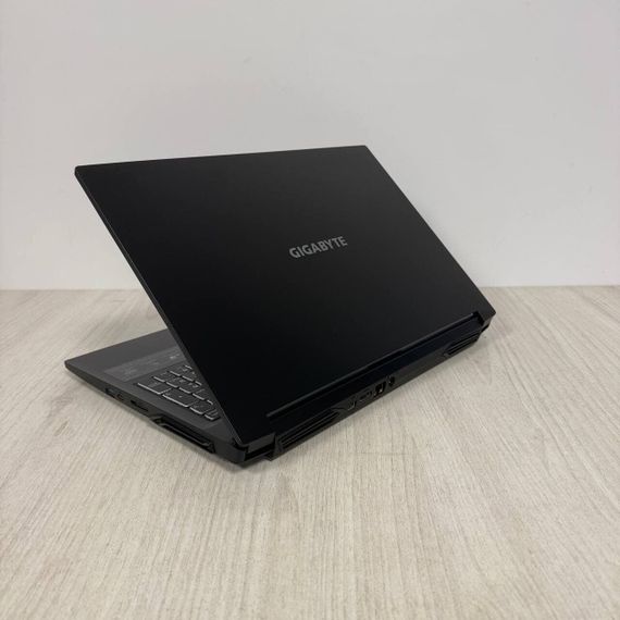 Ігровий ноутбук Gigabyte G5 GD / 15.6" (1920x1080) IPS / Intel Core i5-11400H (6 (12) ядер по 2.7 - 4.5 GHz) / 16 GB DDR4 / 512 GB SSD M.2 / nVidia GeForce RTX 3050, 4 GB GDDR6, 128-bit / WebCam б/в | Зображення 6