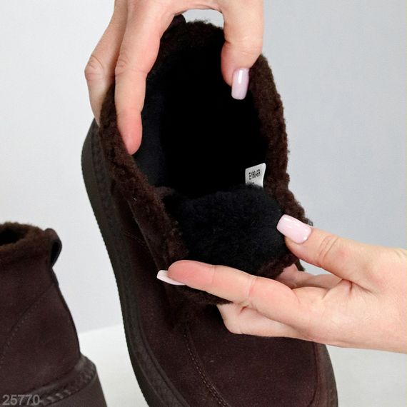 Стильные зимние шоколадные замшевые ботинки на утолщенной подошве | Зображення 3