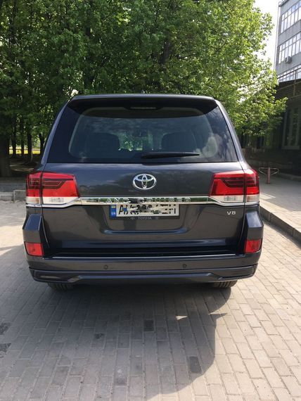 Комплект обвісів 2016-2024 (Executive 2016) Чорний колір для Toyota Land Cruiser 200 | Зображення 7