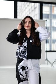 Жіночий костюм DRAPP
