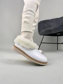 Угги женские кожаные белого цвета короткие