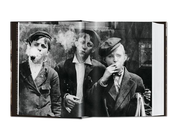 Альбомы известных фотографов книга Льюис Хайн Lewis W. Hine "America at Work" Taschen книги по фотографии | Зображення 5