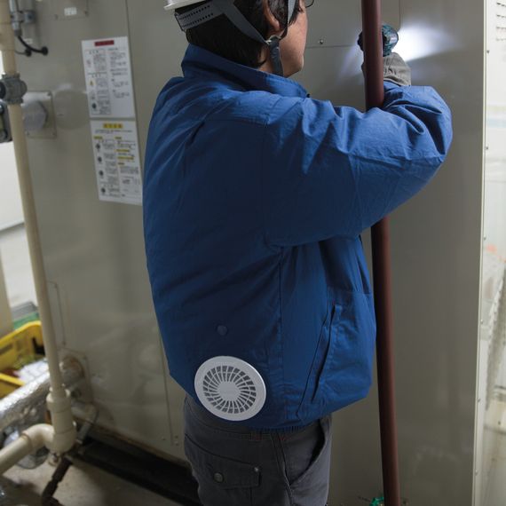 Куртка акумуляторна з вентиляцією Makita DFJ304Z2XL (LXT, CXT, без акумуляторів та зарядного пристрою) | Зображення 6