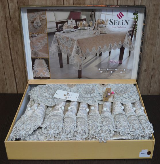 Велюрова скатертина з ранером Selin Beyza Set 160×350+12 серветок Бежева | Зображення 3