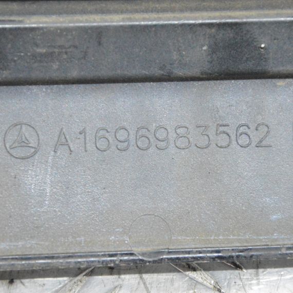 Молдинг лівих передніх дверей Mercedes-Benz W169 W245 2005-2011 Накладка лівих дверей Мерседес в169 в245 A1696983562 | Зображення 4