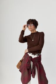 Однотонний жіночий гольф з горловиною-стійкою - коричневий цвет, ONE SIZE (є розміри)