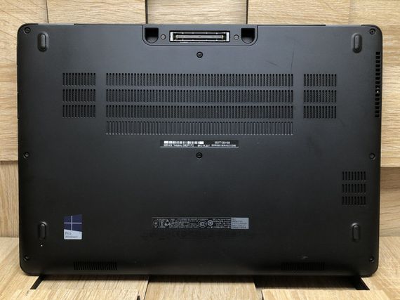 Ультрабук Dell Latitude E7470 / 14" (1920x1080) IPS / Intel Core i5-6300U (2 (4) ядра по 2.4 - 3.0 GHz) / 8 GB DDR4 / 256 GB SSD M.2 / Intel HD Graphics 520 / WebCam б/у | Зображення 8