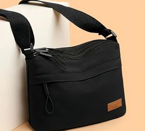 Сумка крос -боді через плече Колір чорний