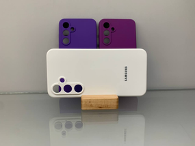 Samsung Galaxy S24 FE Протиударний чохол з логотипом софт тач білий